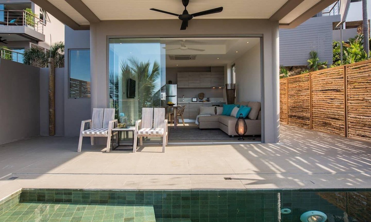 Chaweng City Center Villa | Villa Yao Noi Como 1Br Ocean View