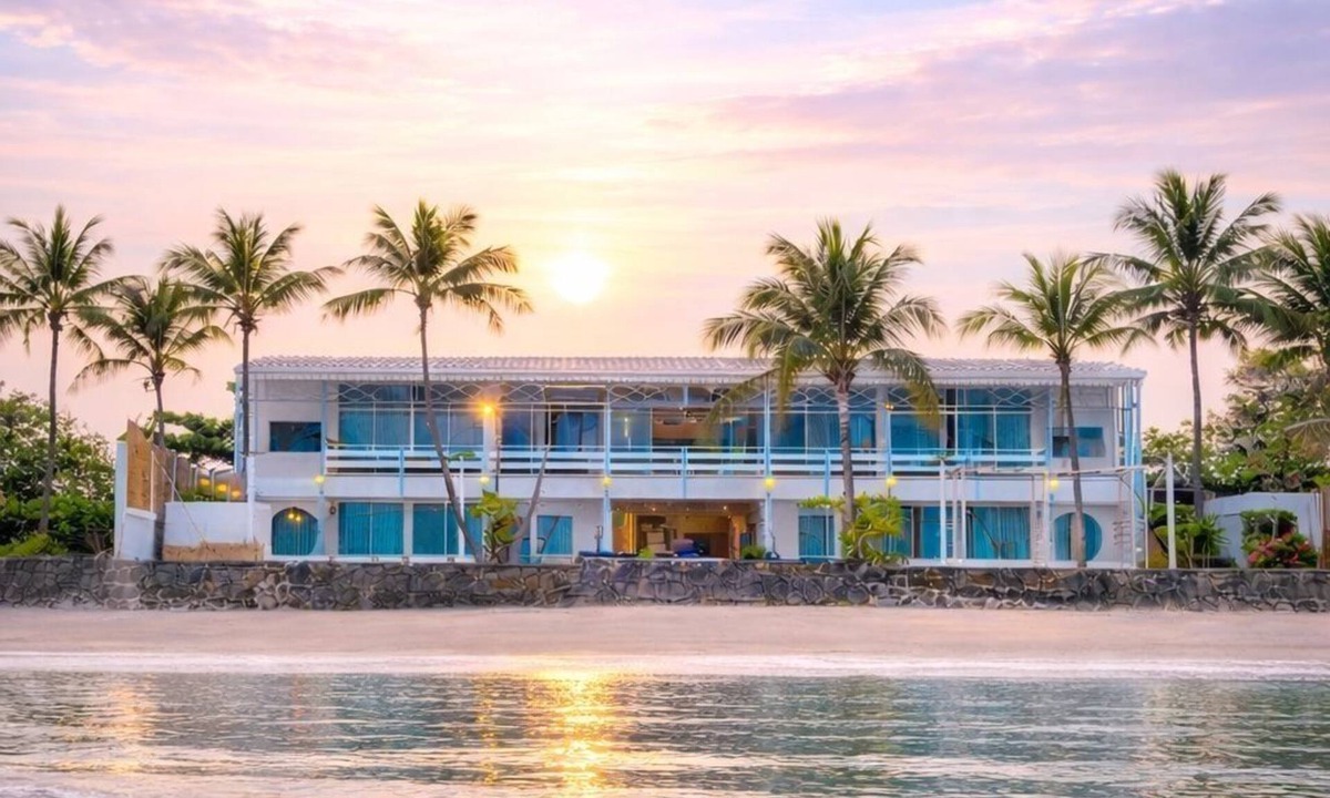 Hua Hin Villa | Wander at Bayside 19 | Whole Beachfront Mansion (sleeps 28)