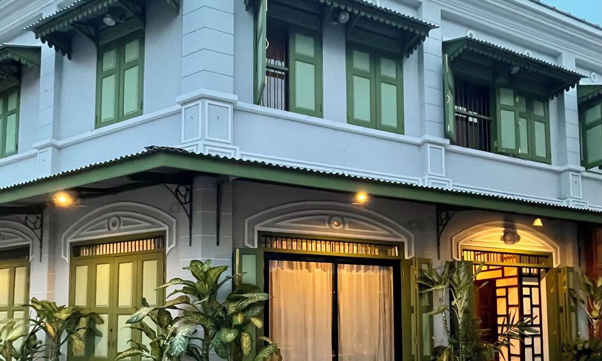 Chakkrawat House | Welcome to Churs Garden Boutique Stay 100-Year-Old Heritage Chinatown Bangkok
