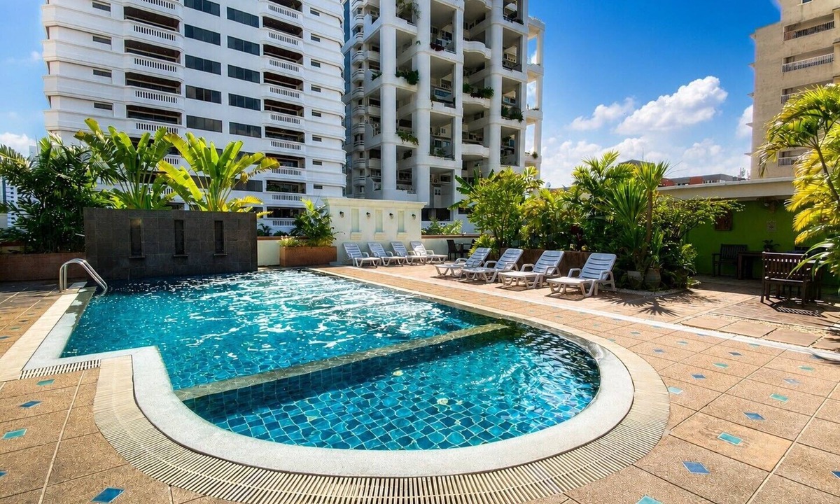 Nana Hotel | Woraburi Sukhumvit Hotel & Resort