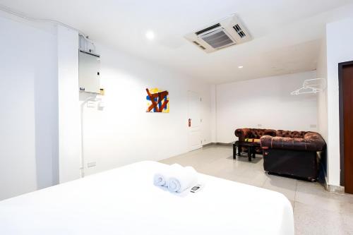 Ploenchit Apartment | XX Mitr Inn Sukhumvit 2 - มิตร อินน์ สุขุมวิท 2