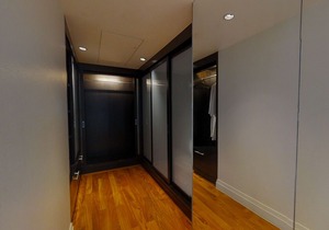 Siri Sathorn Apartment - 1904