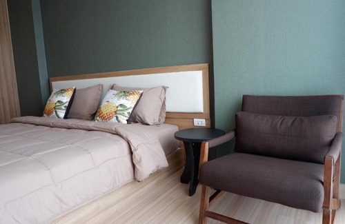 Ekkamai Apartment | Comfort&Cozy in the middle of city / BTS Ekamai