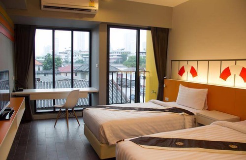 Maha Phruttharam House | Motel ∙ 8 guests