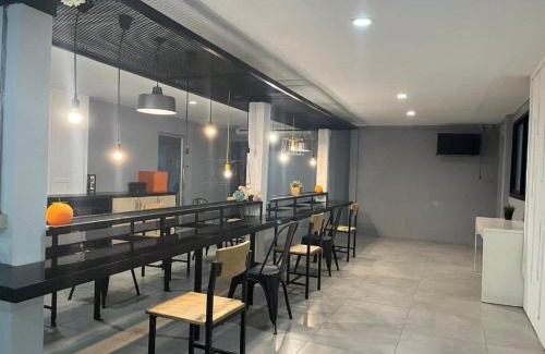 Khlong Tan Hostel | Owl's Nest suk 30
