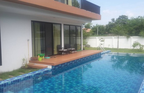 Nonthaburi Resort | Private room ∙ 1 guest