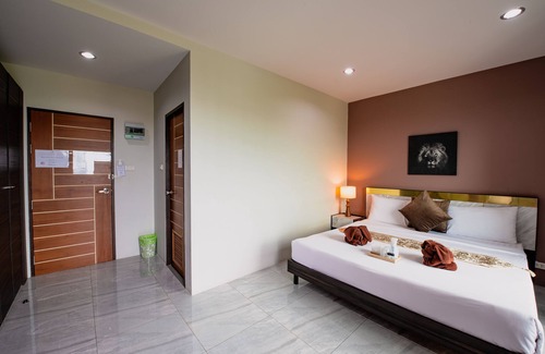Bang Bo Hotel | The Living Hotel SamutPrakan