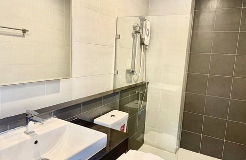 Bang Bo Hotel | The Living Hotel SamutPrakan