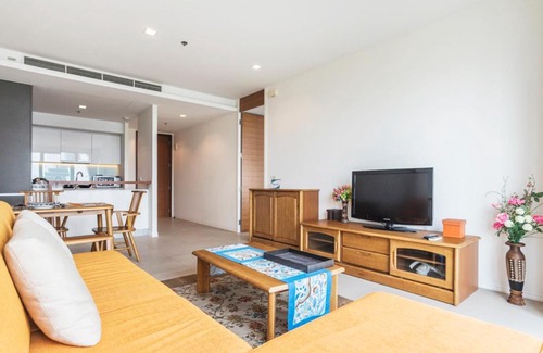 Khlong Ton Sai Apartment | The River Sathorn By Favstay