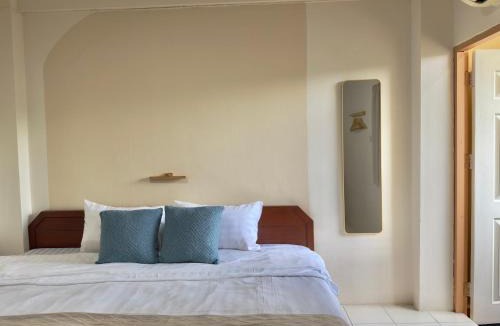 Si Racha Hostel | บ้านบี เซอร์วิส อพาร์ตเมนต์