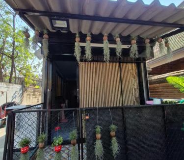 Chang Phueak House | บ้านพักหลังวัดโลกโมฬี