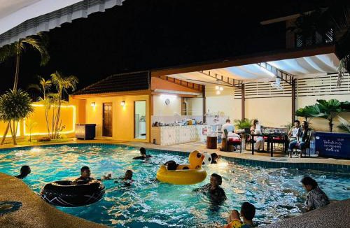 Bang Sare Villa | บ้านเพื่อน 44 พลูวิวล่า