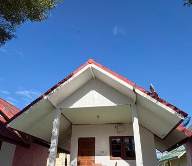 Khlong Khut House | ปลาตอง รีสอร์ท