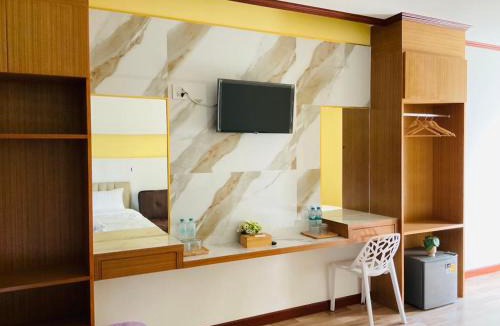 Pathio Hotel | ผึ้งหลวง โฮเทล&บีช