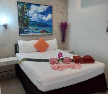 Trang Hotel | ริมธารรีสอร์ทตรัง