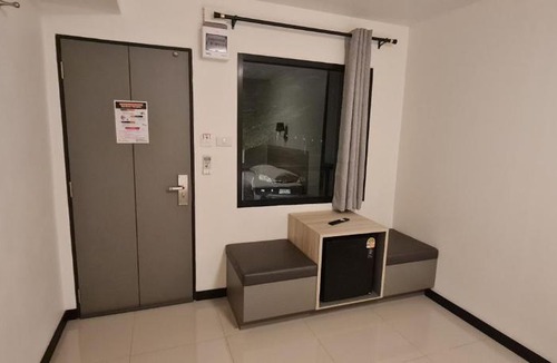 Ban Phaeo Hostel | หอพัก168