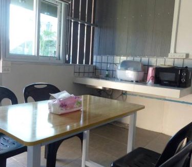 Nong Phueng House | ห้องพักคุณอร