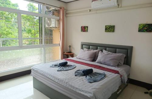 Chong Kham House | เกสต์เฮาส์ชูบีมา Guesthouse Chubeema Coffee & Tea