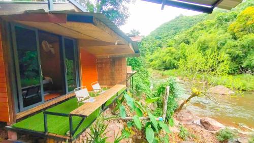 Bo Kluea Apartment | โฮมสเตย์ เนเจอร์ เดอ สะปัน Nature De Sapan