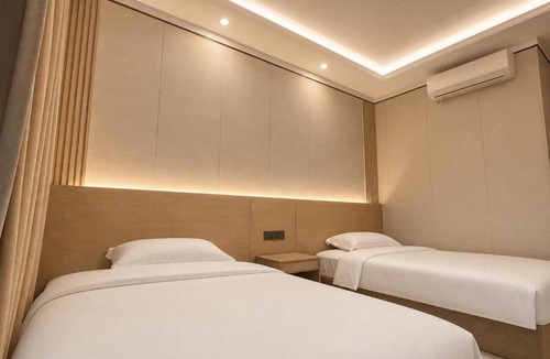 Thakhek Hotel | 万豪酒店WANHAOhotel 5公里以内观光车免费接送
