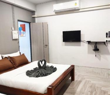Betong House | 106 MAIN STREET by ZamanJa Betong