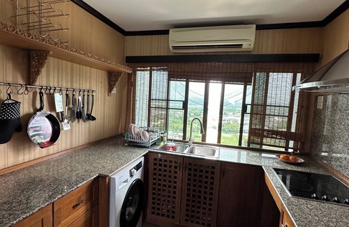 Na Chom Thian Condo | 180 sqm, 3 bedroom condo with amazing oceanfront view!