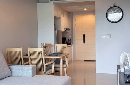 Karon Condo | 2BR Apartment Pool Gym 1km to Karon Beach