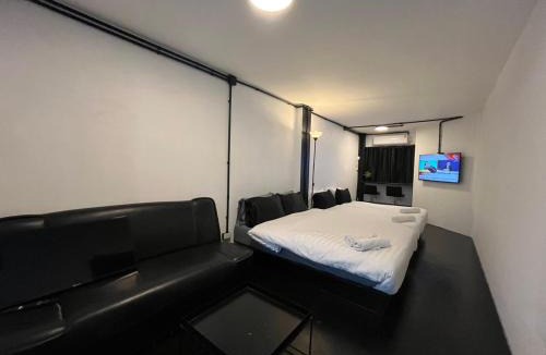 Don Muang Apartment | 2Sleep DMK Airport Bangkok