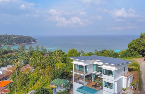 Ko Pha-ngan Villa | 3 min to the beach | The Luxury Oxygen Pool Villa