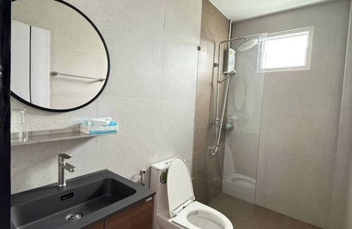 Ratsada House | 3BR near Old Town & Chillva Market - 8 Guests