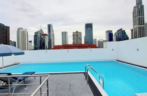 Khlong Toei Nuea Condo | 3C - Short-Term Rental Allowed - Downtown Bkk Serviced Apartment