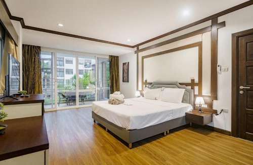 Karon Apartment | 4.13 Karon View 2 Bed 5 Minutes walk Karon Beach