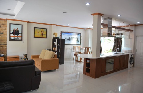 Huai Yai Villa | 4 Bedroom 2 Store Villa, Premium , Pool, Beach, Fitness, Tennis, Golf, Fishing