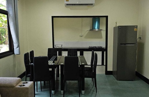 Cherngtalay House | 4-bedroom bungalow in tranquil setting
