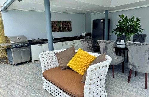 Si Sunthon Villa | 5 Bedrooms Villa 5 min walk to Bangtao beach