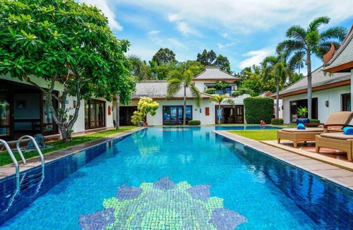 Mae Nam House | 6 Bedroom Luxury Villa in Resort (M6)