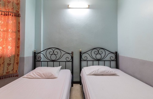 Talat Yot House | 7 Holder Guesthouse