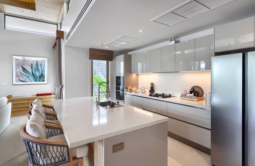 Bang Tao House | A private modern Balinese luxury villa