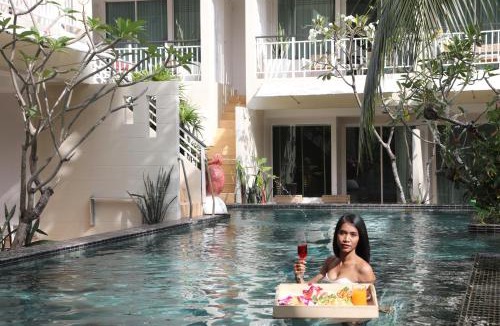 Phuket Resort | A2 Pool Resort, Phuket Town - scheduled shuttle to Phuket Old Town