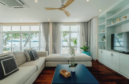 Rawai Villa | Absolutely Beach Front with Amazing View 4 Bedrooms Villa Rawai Beach, Phuket
