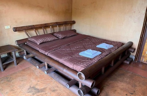 Wieng Hotel | Akha River House CR
