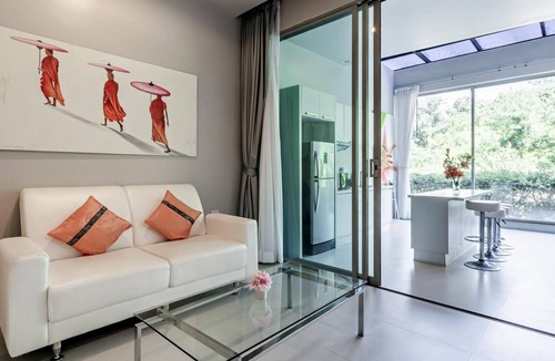 Karon Apartment | Ark102 -Stylish apartment with direct pool access