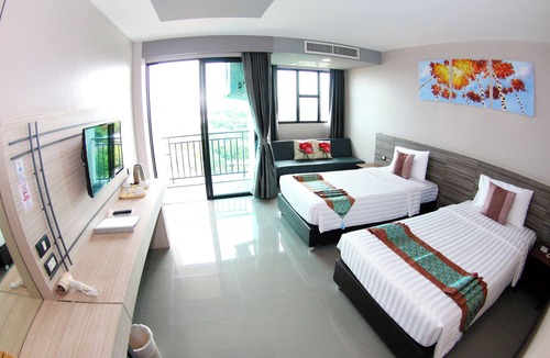 North Pattaya Hotel | Arthitaya Green Nature Hotel & Lakkhana