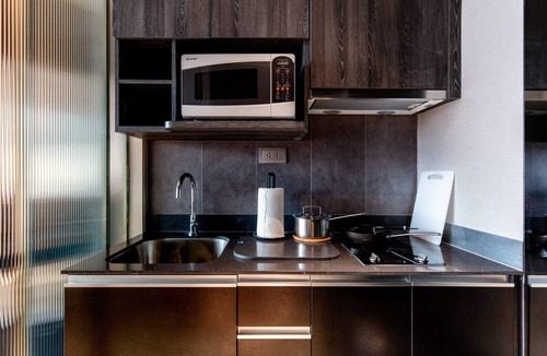 Silom Condo | Artisan Luxury room. Next to MRT Samyan
