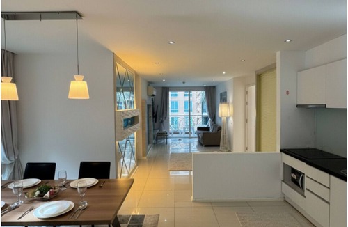 South Pattaya Apartment | Atlantis resort - 2 Bedrooms corner condo pool view Beachfront Jomtien Pattaya