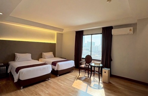 Ratchadaphisek Hotel | Atrium Boutique Hotel