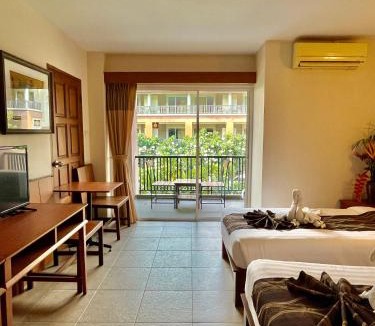North Pattaya Hotel | Authong Residence