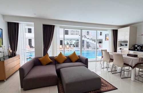 Karon Apartment | B14 - 2 Bedroom Serviced Apt with Pool Access, Karon Beach