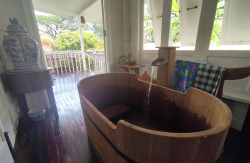 Ramkhamhaeng House | Baan Chay Klong-peaceful Canal Side2br Family Stay