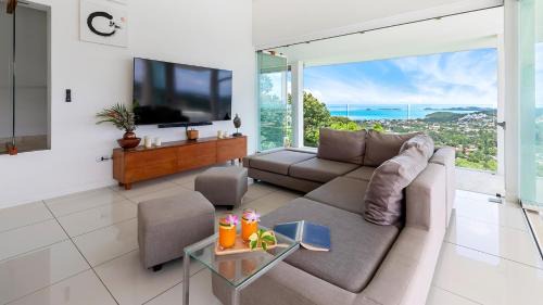 Bophut Hills Villa | Baan Kuno 5BR Private Villa with Panoramic Views